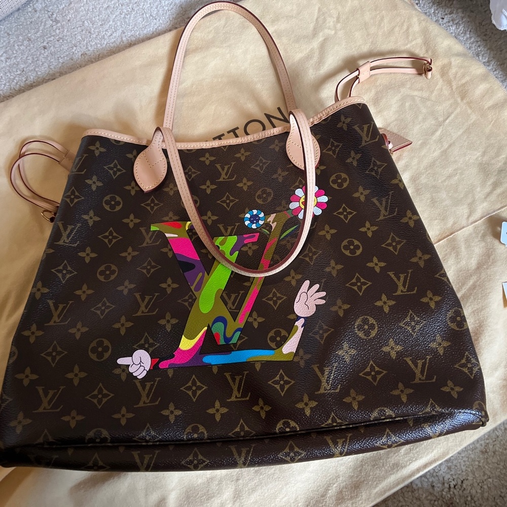 Authentic Louis Vuitton Neverfull MOCA GM